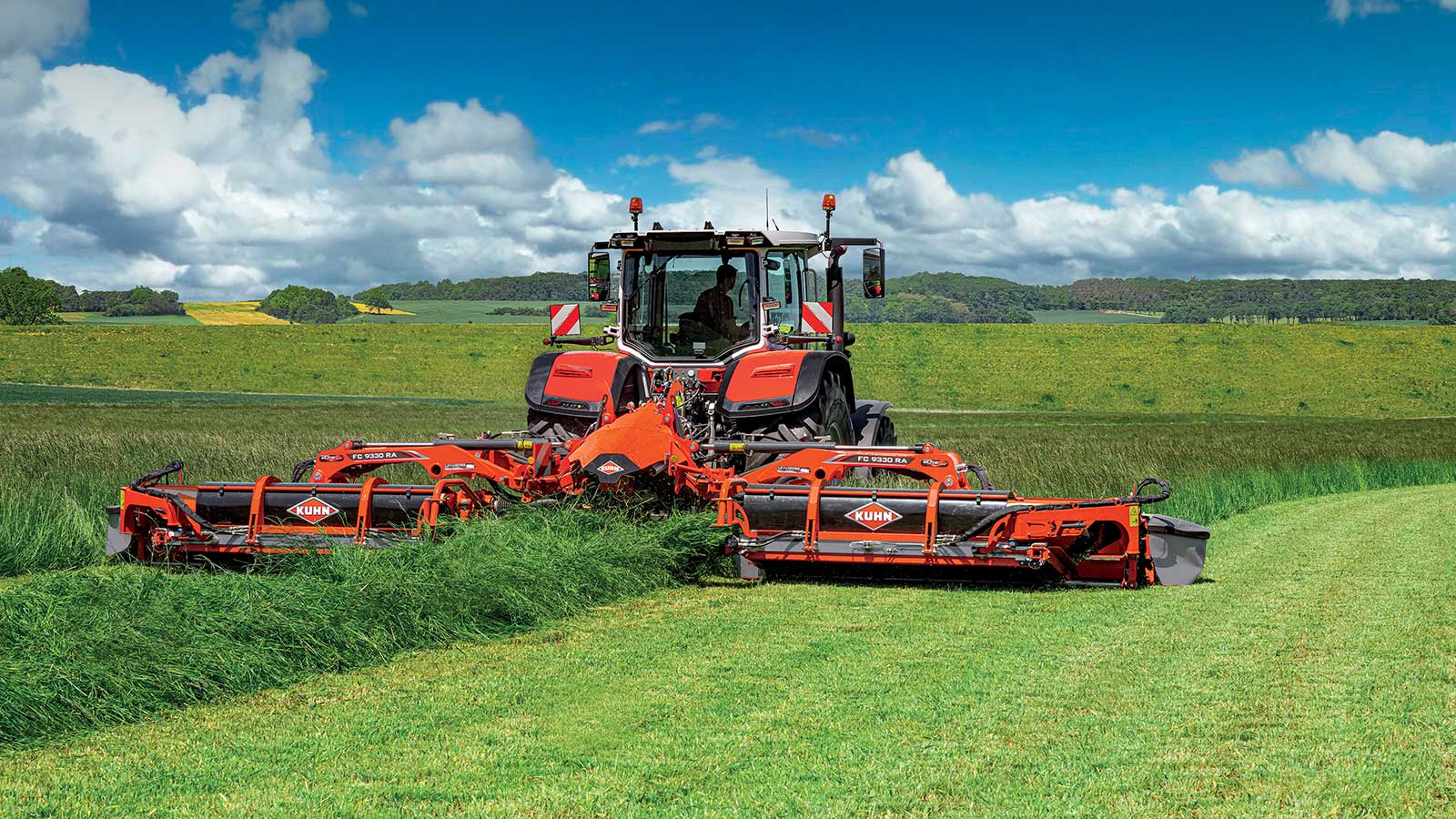 Mower conditioner with swath grouper FC 1030 RA | KUHN farm machinery