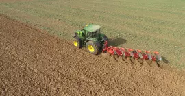 MASTER L ploughing working