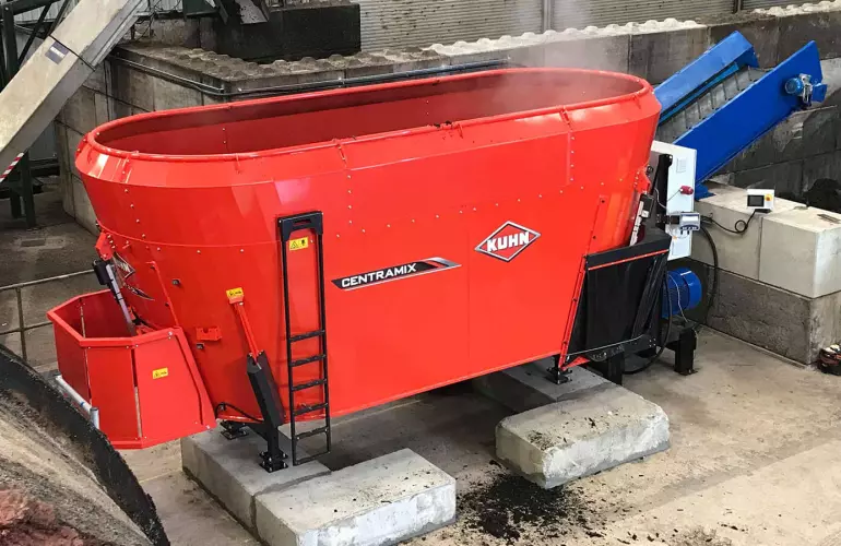 View of the statioView of the stationary mixer CENTRAMIX outsidenary mixer CENTRAMIX outside