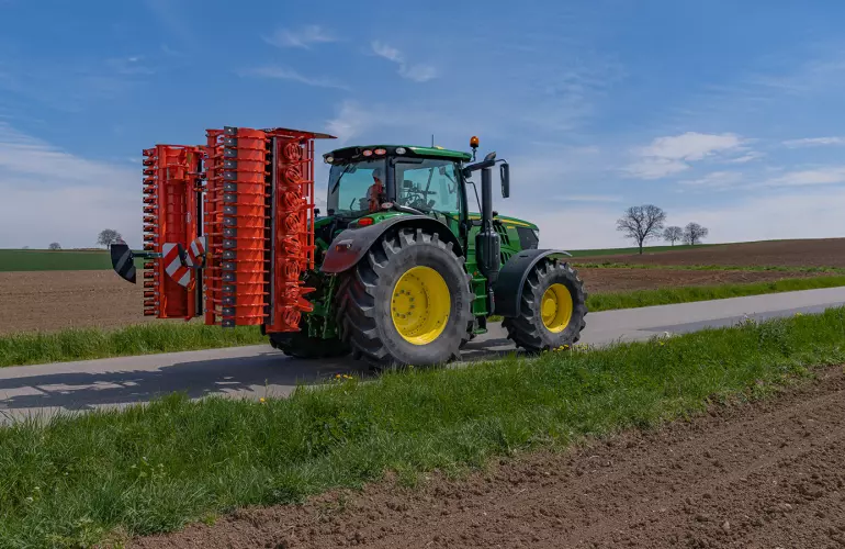 HR 4530 RCS power harrow at work