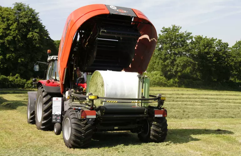 IBIO+ start wrapping a film binded bale in the bale chamber