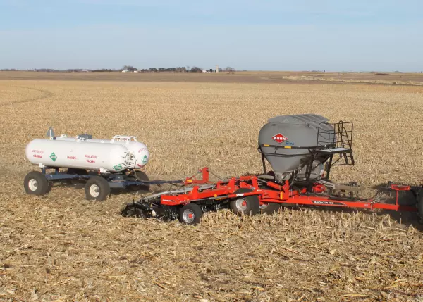 GLADIATOR 1210 in action