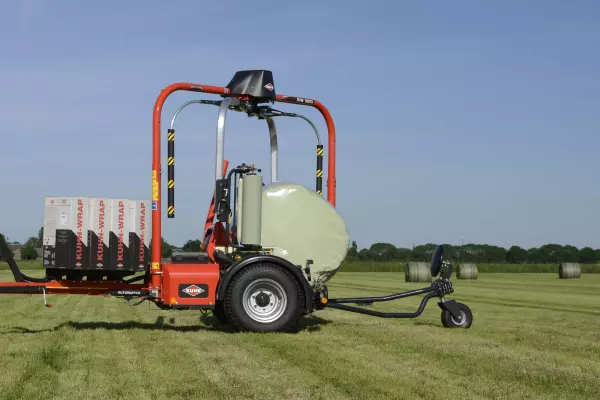 The KUHN trailed wrappers feature a unique low-profile design.