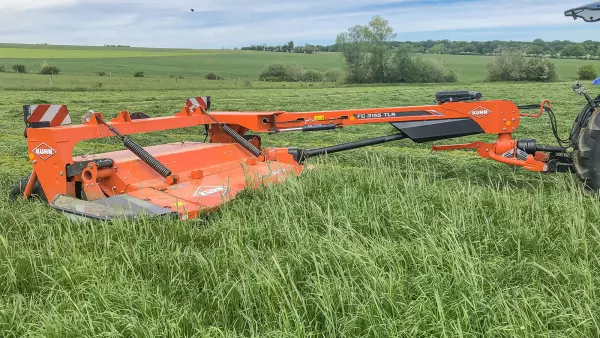 The FC 3155 TLR mower conditioner at work on grassland