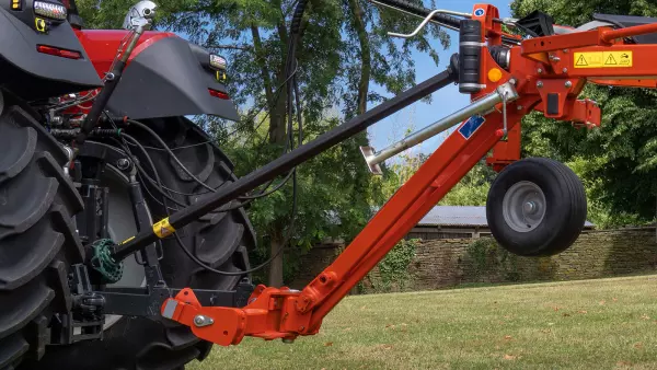 GA7932: drawbar hitch