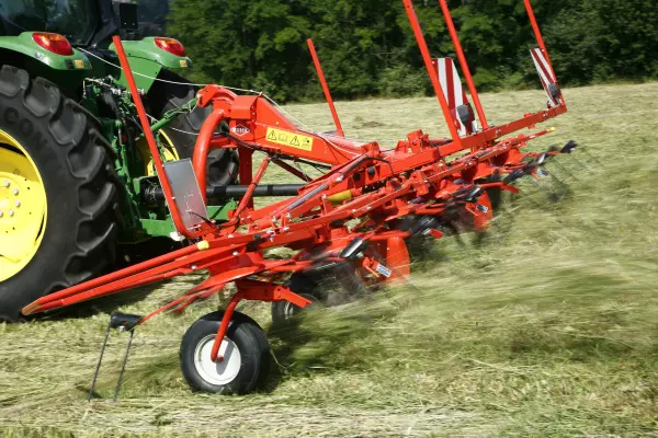 GF 6502 at work: fully effective turning for faster drying with small rotors