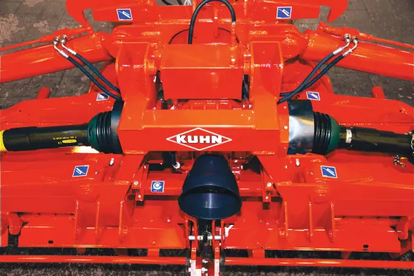 Central frame of the HR 6004 DRC power harrow