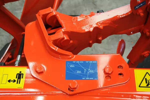 The variable width indicator allows the working width to be viewed from the cab.