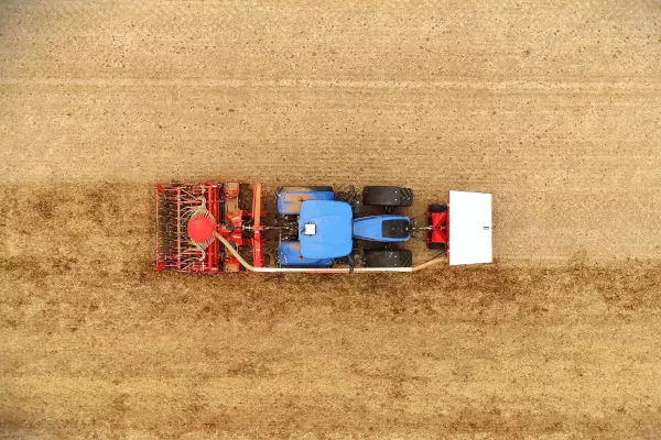 The TF 1512 hopper has a wide range of applications.