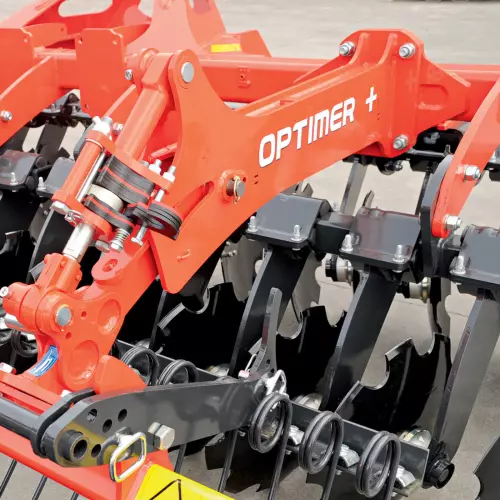 Large and small slot discs