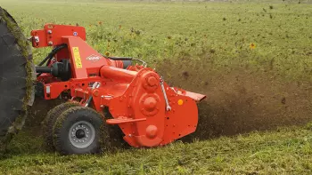 Whether you prefer Min-till or organic farming, take control of weeds with the EL BIOMULCH rotary tiller