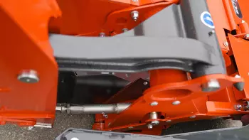 The cutting height setting on the FC 3155 TLR is simple