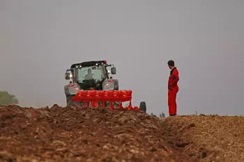 MASTER 153 ploughs are world-renowned references