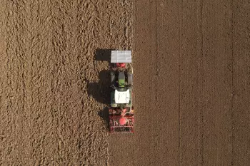 TF 1512 front hopper at work with a BTF