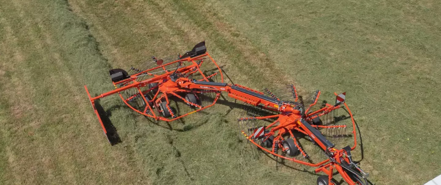 Twin-rotor rakes GA 1032 | KUHN farm machinery