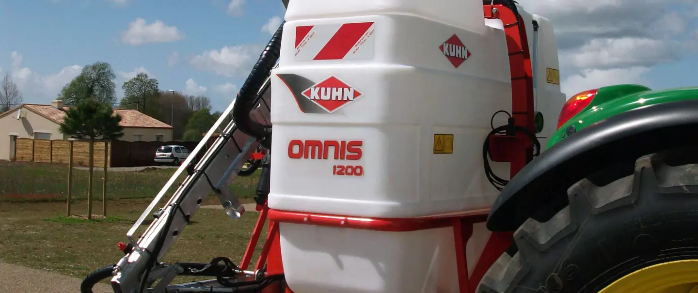 OMNIS 1200 and RHX 12m boom, front view