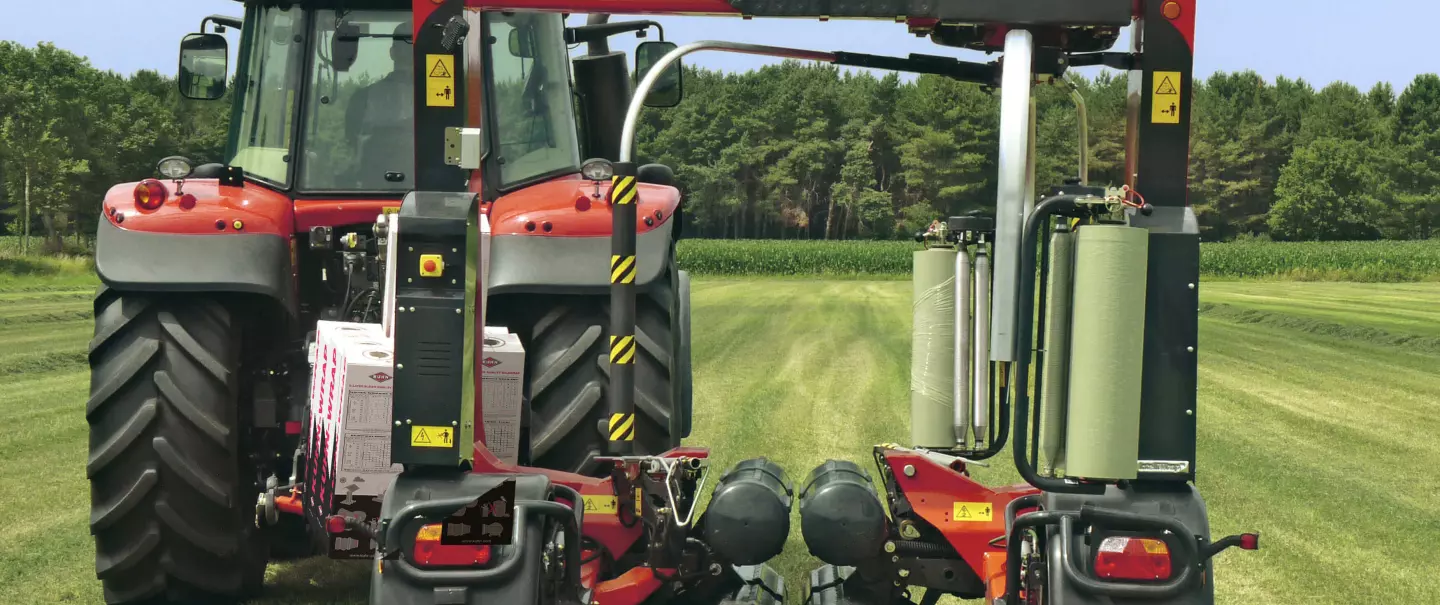 SW 4014 bale wrapper in transport position