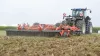 Stubble cultivation with the PERFORMER 5000 equipped with the V-Liner roller
